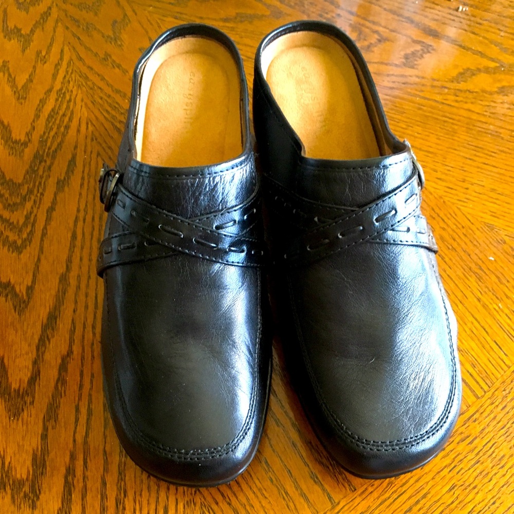 Easy Spirit mule, never worn, size 10, black